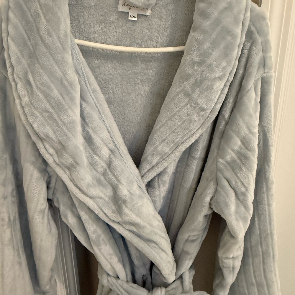Light Blue Plush Robe - Picture 2 of 5